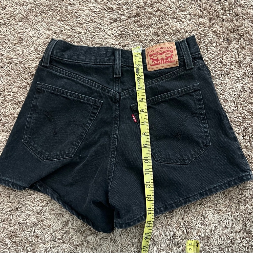 Levi's Women's Black High Waisted Mom Denim Shorts - Picture 5 of 7